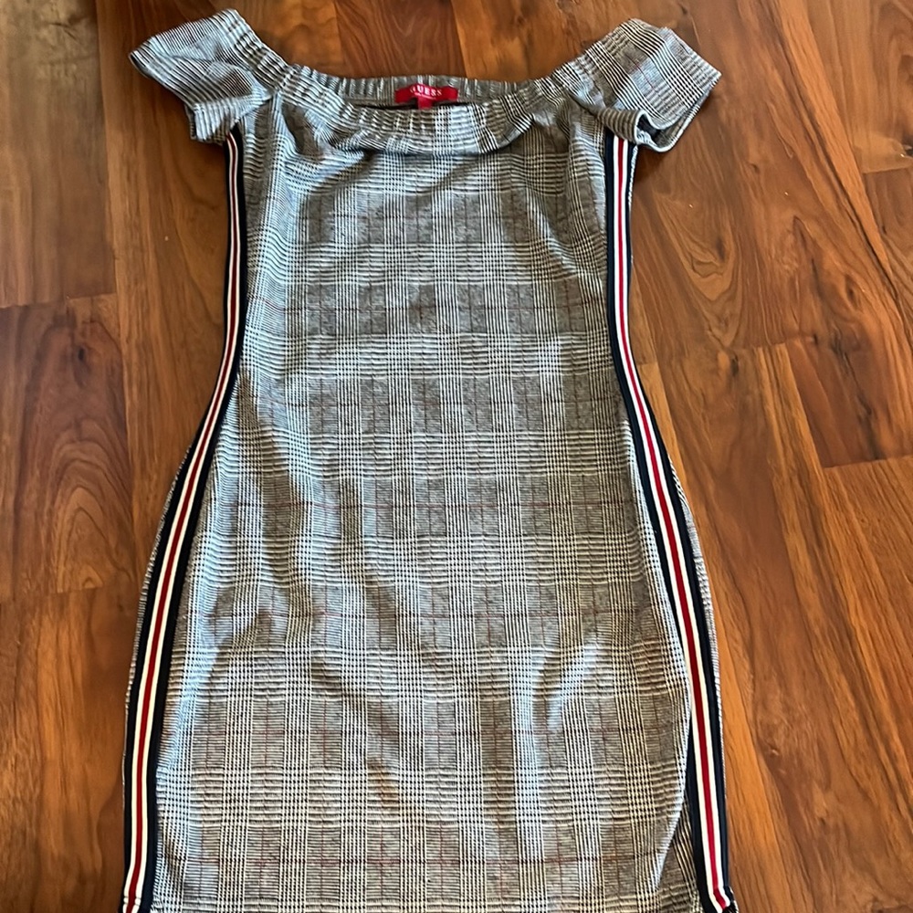 Guess dress size XS